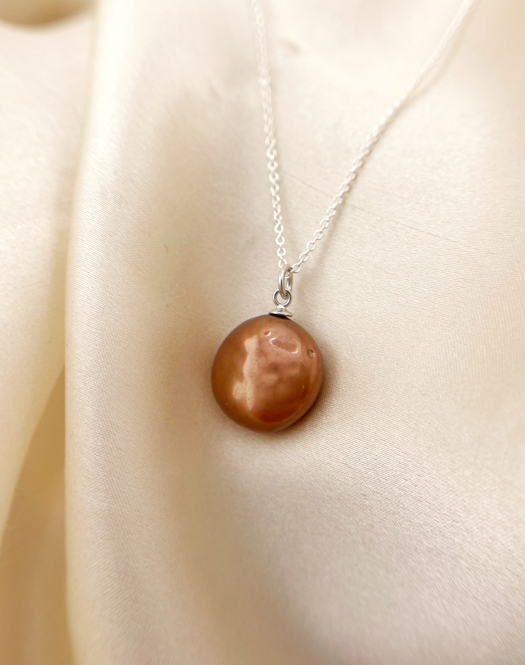 Image of brown pearl.